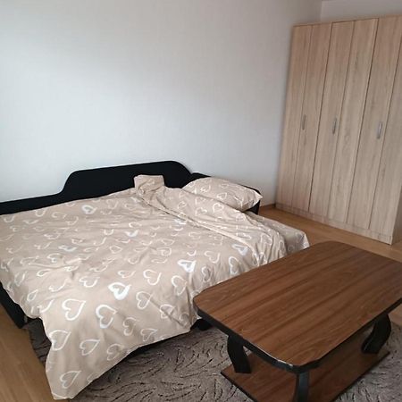2Bdr Apt With Balcony With View- Free Parking Hotel ซาราเยโว ภายนอก รูปภาพ