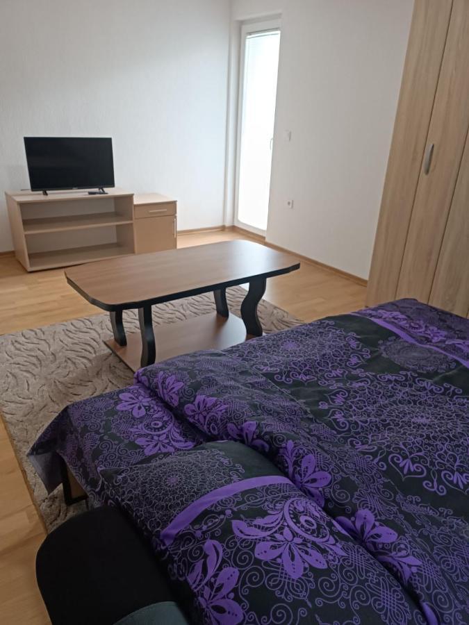 2Bdr Apt With Balcony With View- Free Parking Hotel ซาราเยโว ภายนอก รูปภาพ